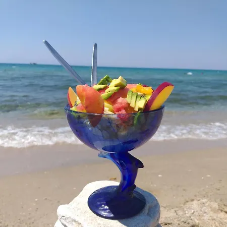 Agali מלון 2*